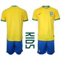 Otroški Nogometni dresi Brazilija Domači SP 2022 Kratek Rokav (+ Kratke hlače)